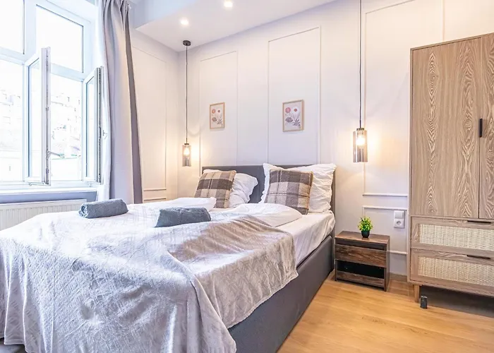 Modern And Cozy In Vibrant Meidling Appartement